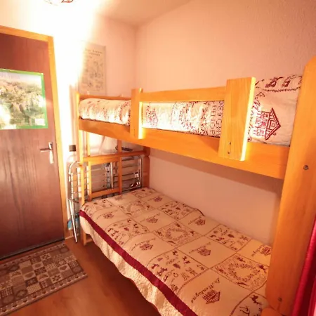 - Studio-cabine Avec Balcon Sud Et Casier A Skis - Fr-1-293-157 Apartment